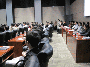 关于国外工程项目风险的学年毕业论文范文